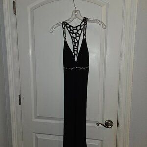 Hailey Logan Andrianna Papell 3/4 Black Formal Gown Low Back